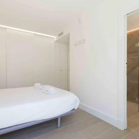 The - Preference Brunet Apartman *