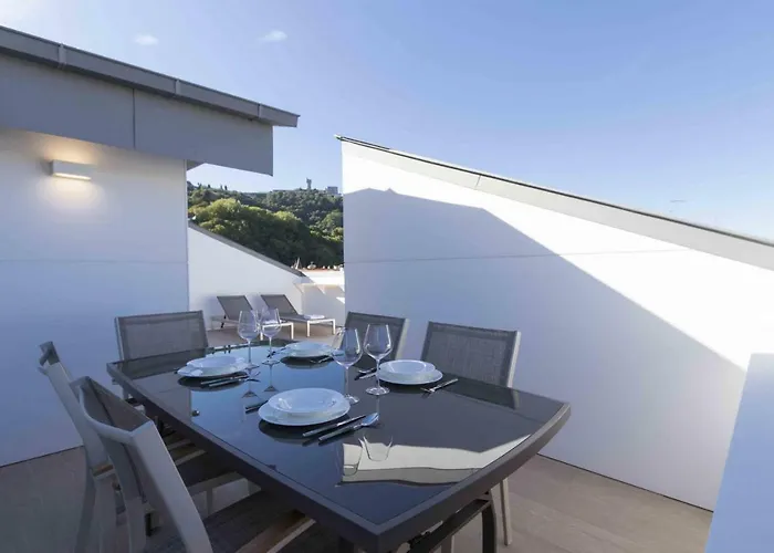 The - Preference Brunet Apartament *